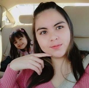 Meet your Posher, Adriana